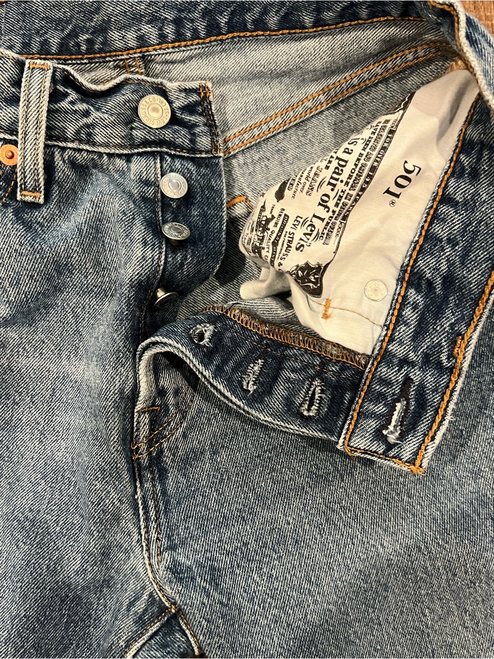 Levi’s 501 Original Cropped Jeans W27 L26 Medium Wash Excellent Condition - Picture 6 of 13